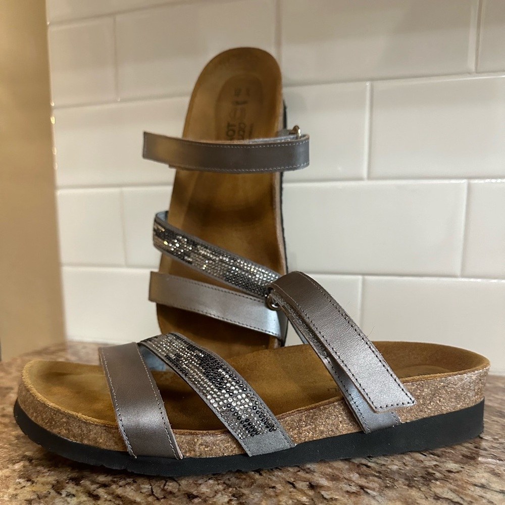 NAOT Women Size 9 Columbus Sandals Mirror Leather Silver Rhinestones 40